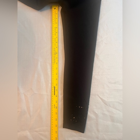 Beyond Yoga Knit Down High Wasited Midi Legging Black- Small - Picture 5 of 8